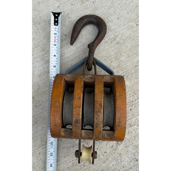 VTG Triple pulley McGraw Edison 2400lb boating sailing block and tackle EUC HTF